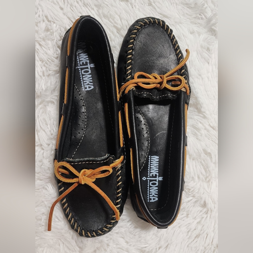 MINNETONKA Women's Leather Boat Moccasins Loafers Size 5 Black & Tan Slip Ons - Picture 5 of 7